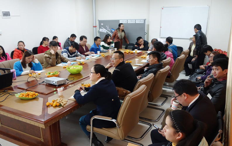 目前天度客戶沙龍已順利舉行4期，我們將一直秉承全公益、凈干貨、不推銷產(chǎn)品的理念，助力天度新老客戶開展網(wǎng)絡(luò)營銷和移動互聯(lián)網(wǎng)營銷。